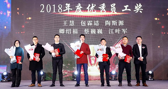 9976a67a053e2c9ffd9a227f88f8d45f